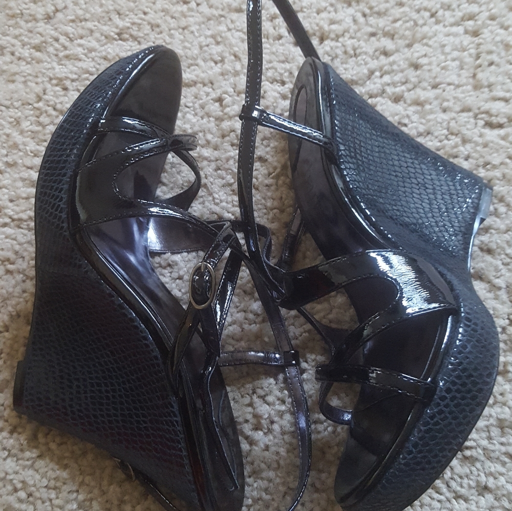 Charles David Wedge sandals